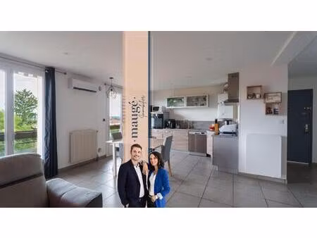 appartement - 3 chambres - climatisation - balcon - garage en sus - au calme - proche comm