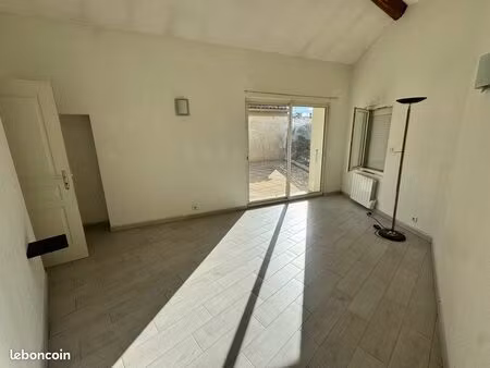 appartement t3 centre et terrasse