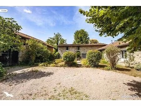 ferme 7 pièces 203 m²