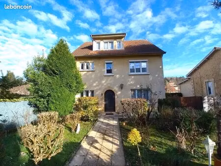 maison 5 pièces 140 m²