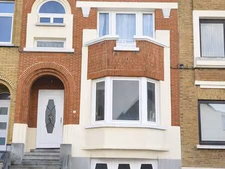 maison d’architecte calme  jardin  garage fort potentiel