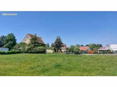 terrain 664 m² steinbrunn le bas