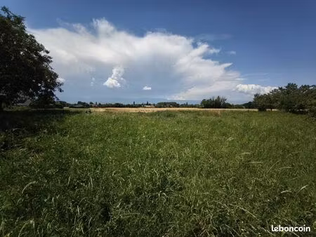 magnifique terrain plat 753 m² à 2 pas de la frontière