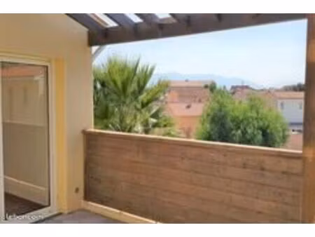 elne  appartement t2 avec terrasse et parking privé