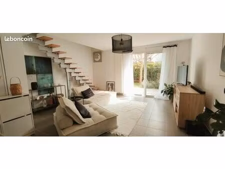 exclu prades-le-lez : appartement t3 avec jardin privatif + gge