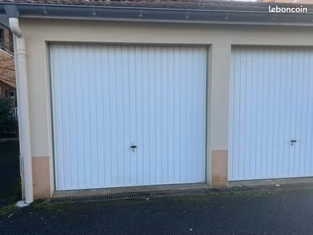 garage fermé riorges