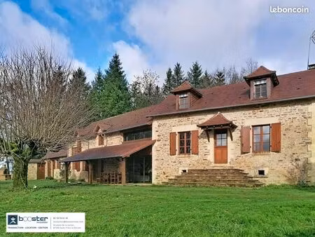 maison 6 pièces 210 m²