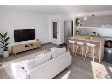 appartement 4 pièces 77 m²