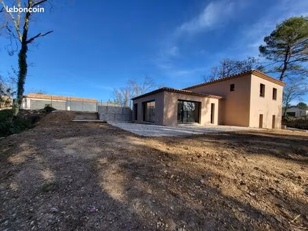 villa neuve t5 - a louer brignoles