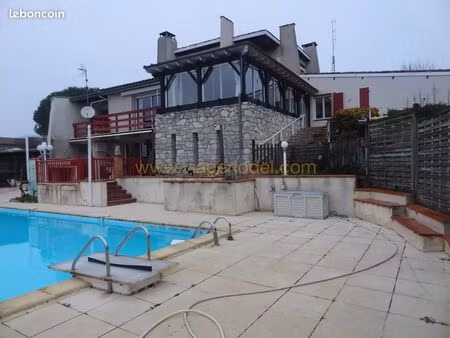 villa en viager 9 pièces 334 m²