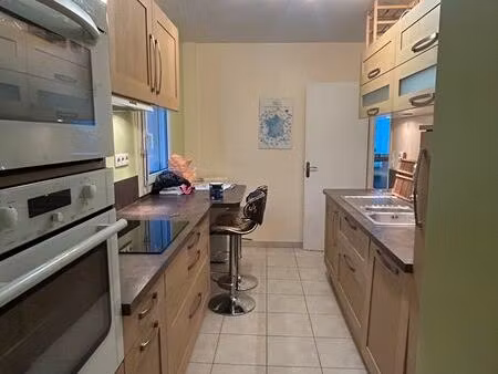 4 pièces  84 m² appartement lumineux compiègne- quartier les jardins