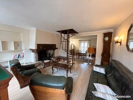 immeuble 285 m² saint yrieix la perche