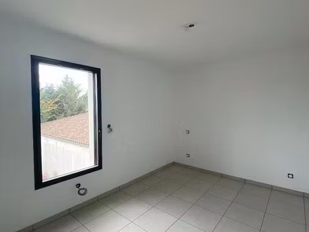 local 195 m² clavette