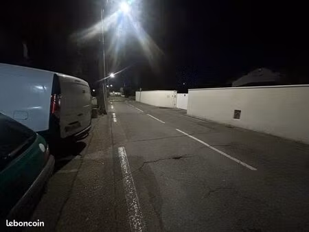 local commercial 270 m²