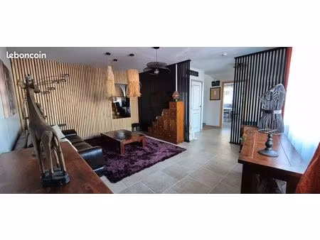 t3 maison de ville rénovée