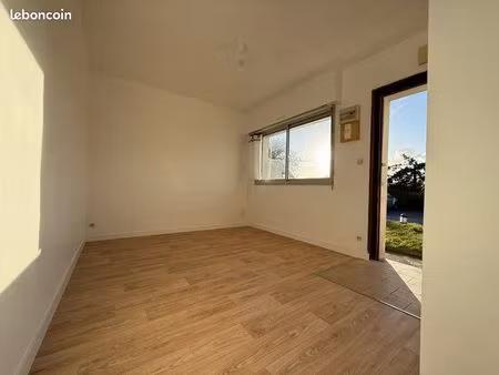à louer - studio - briec centre