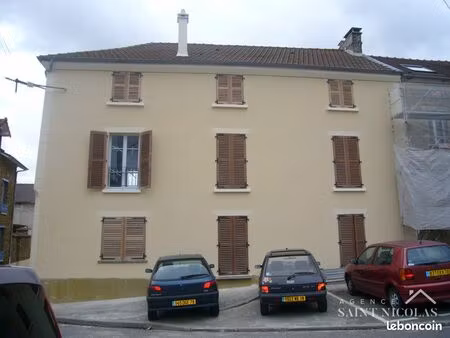 immeuble 220 m² bouafle