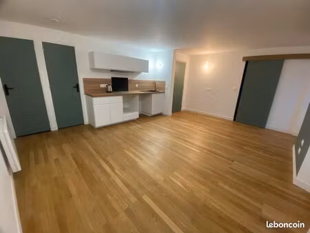 t2 rénové au coeur de savenay