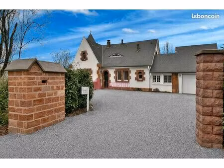 propriété 8 pièces 165 m²