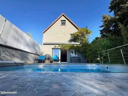 maison atypique triplex 6-7 pièces  5 chambres138 m² dans copropriété