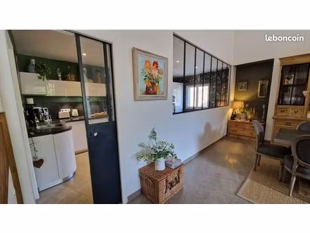 maison 6 pièces 202 m²