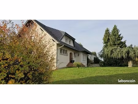 maison 8 pièces 223 m²