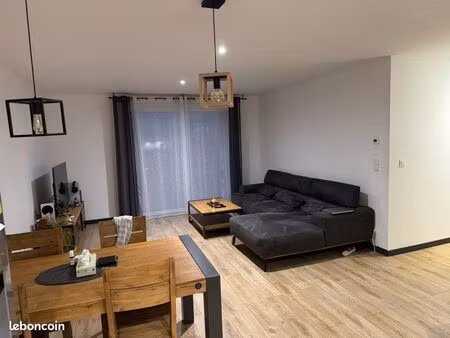 appartement 3 pièces avec terrasse de 15 m²