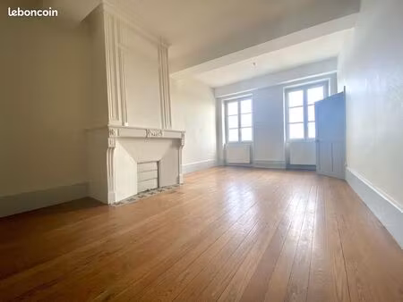 bureaux 115 m² tournus