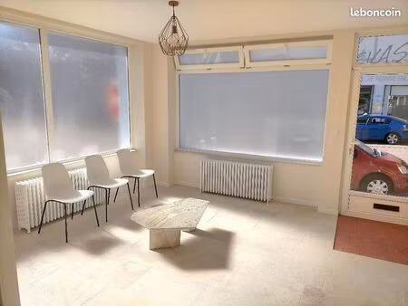 cabinet medical ou bureau