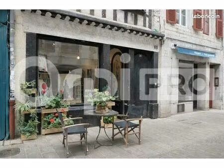 local commercial 130 m²