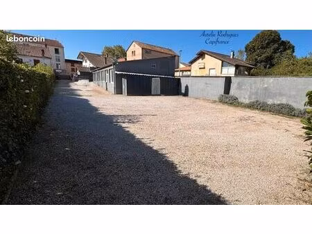 local commercial 425 m²