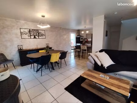 maison de 4 pièces 275000