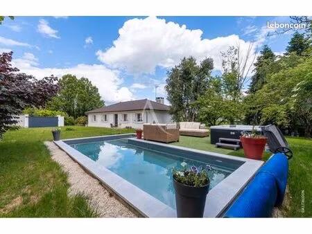 maison macon avec piscine