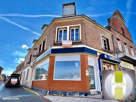 maison de ville 1 pièce 147 m²