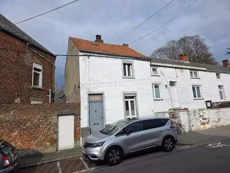 **maison à renover / 1 chambre / jardin / 90.000€**