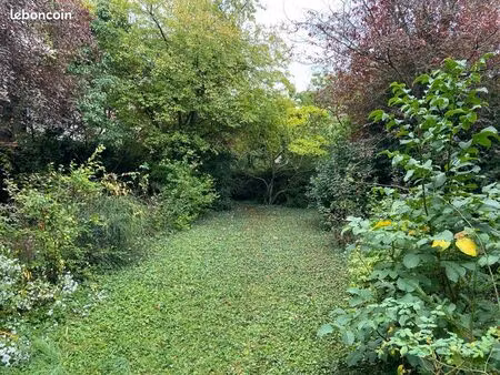 terrain constructible 275 m2