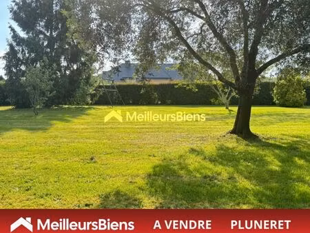 terrain 690 m² pluneret