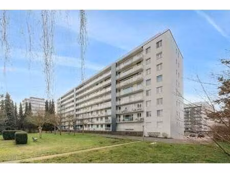 appartement lumineux avec grand terrasse à louvain