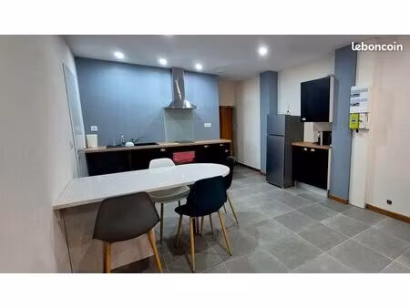 location studio neuf meublé