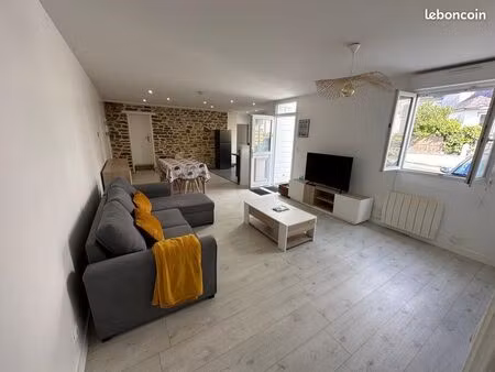 maison meublée haut de gamme rénovée – t3 (2 chambres) – 75 m² + terrasse 25 m² – concarne