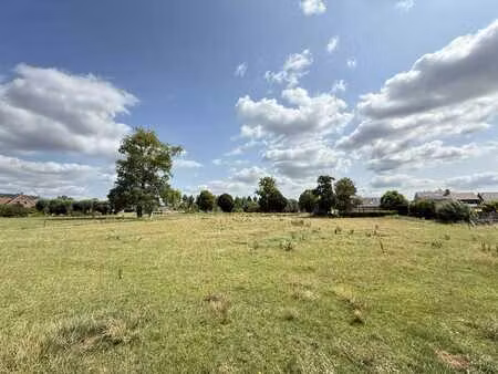 maison a renover avec terrain a batir et prairie
