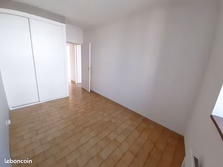 appt t2 de 36m² refait à neuf et proche commerces