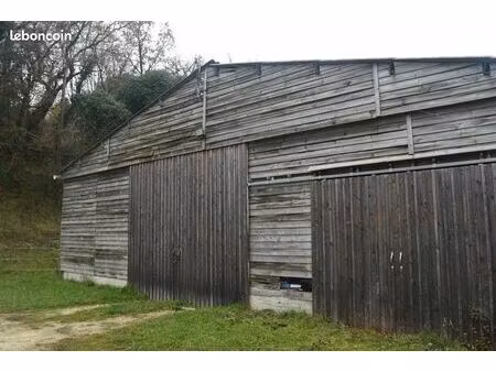 parking couvert pour camping car et véhicules de tout type - gardiennage