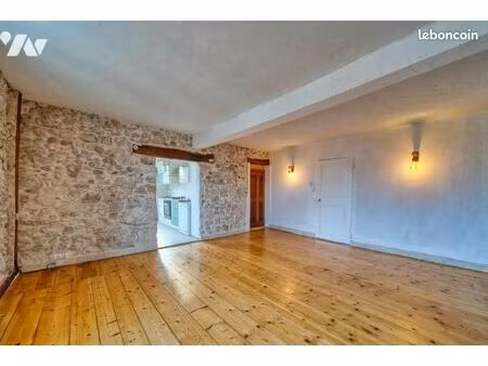 appartement 3 pièces 92 m²