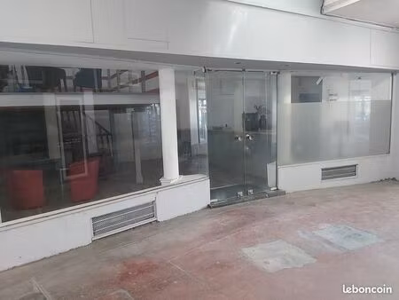 local tous commerces hyper centre