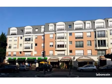 chaville salengro parking