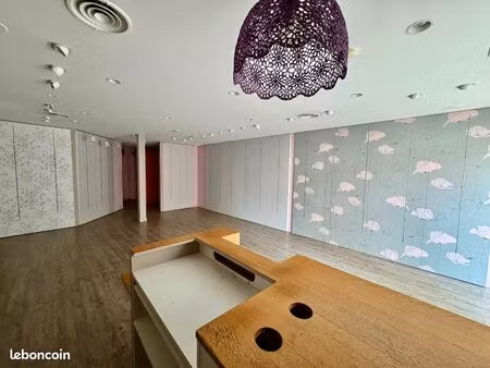 local commercial 60 m²