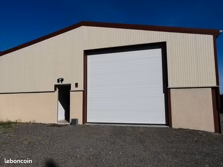 local 250m2 zone artisanal