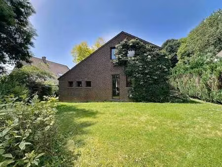 sous option - visites suspendues !