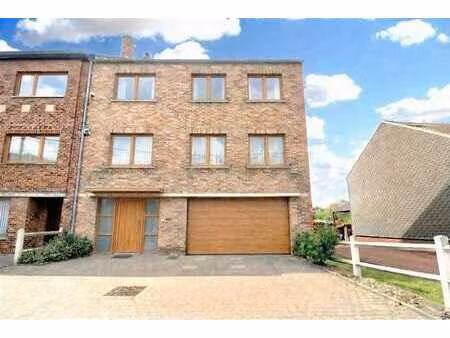 immeuble mixte avec rez commercial